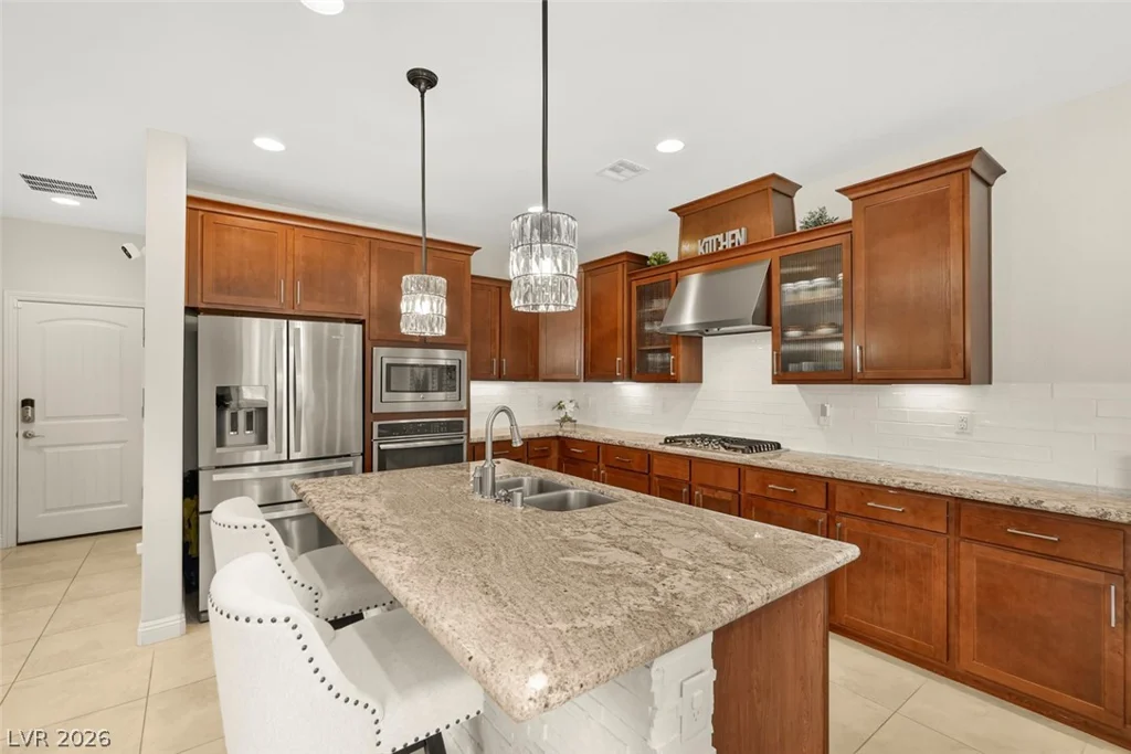 571 Signal Peak, Las Vegas, NV 89138
