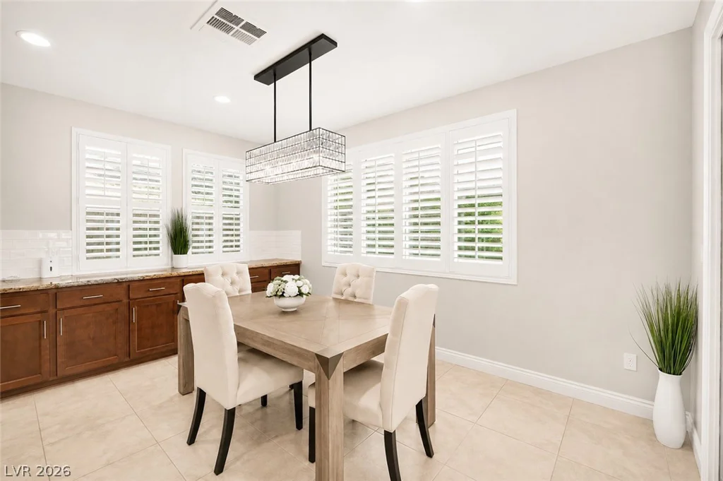 571 Signal Peak, Las Vegas, NV 89138