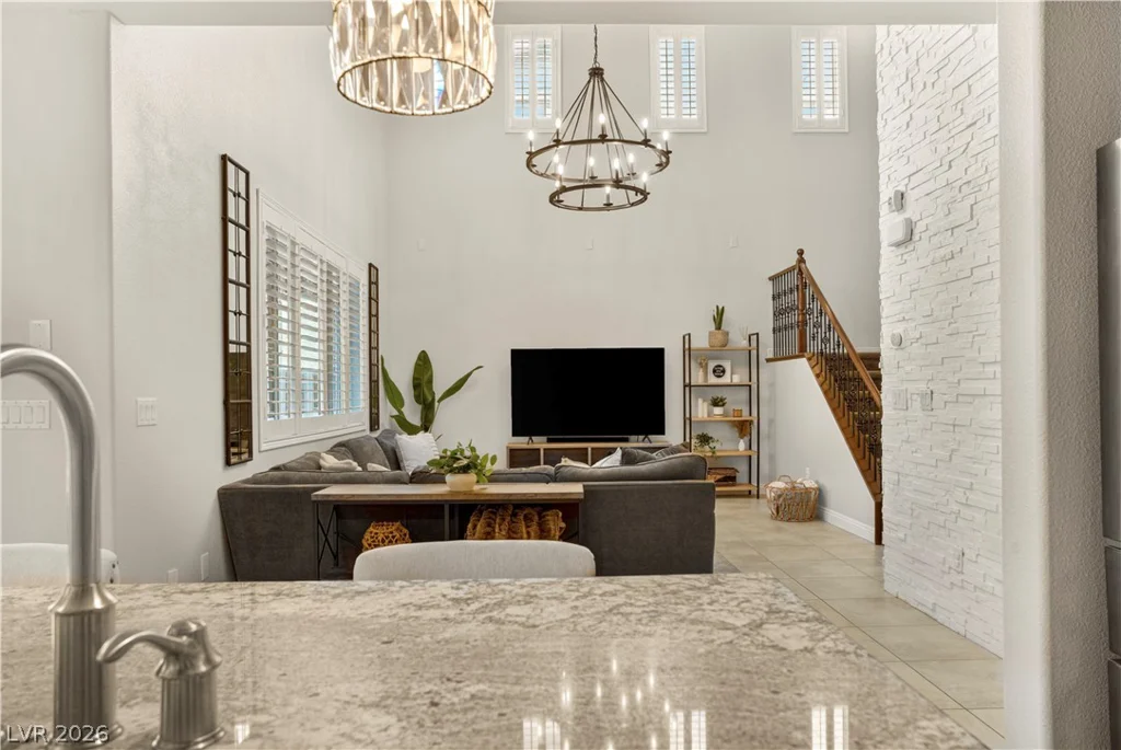 571 Signal Peak, Las Vegas, NV 89138