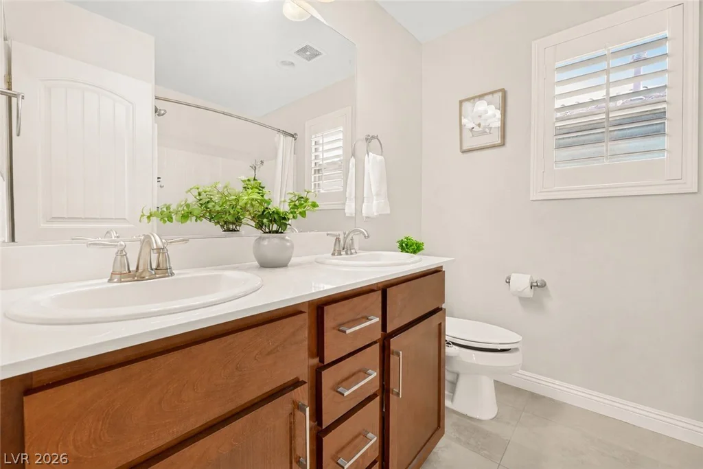 571 Signal Peak, Las Vegas, NV 89138