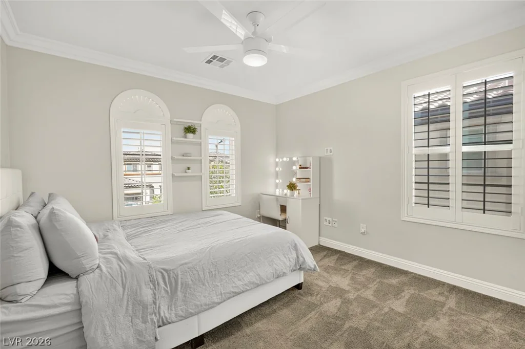 571 Signal Peak, Las Vegas, NV 89138