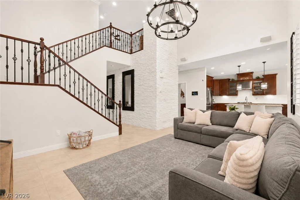 571 Signal Peak, Las Vegas, NV 89138
