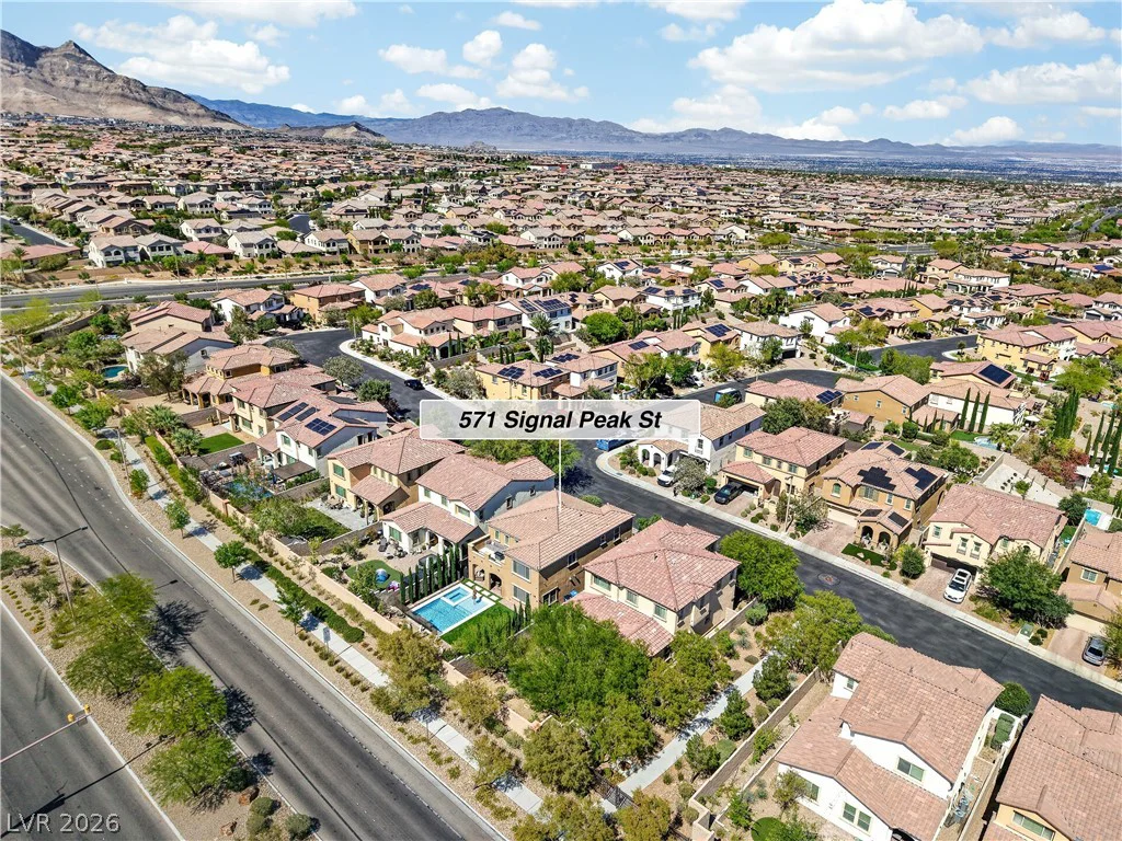 571 Signal Peak, Las Vegas, NV 89138