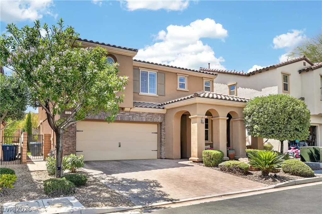 571 Signal Peak, Las Vegas, NV 89138