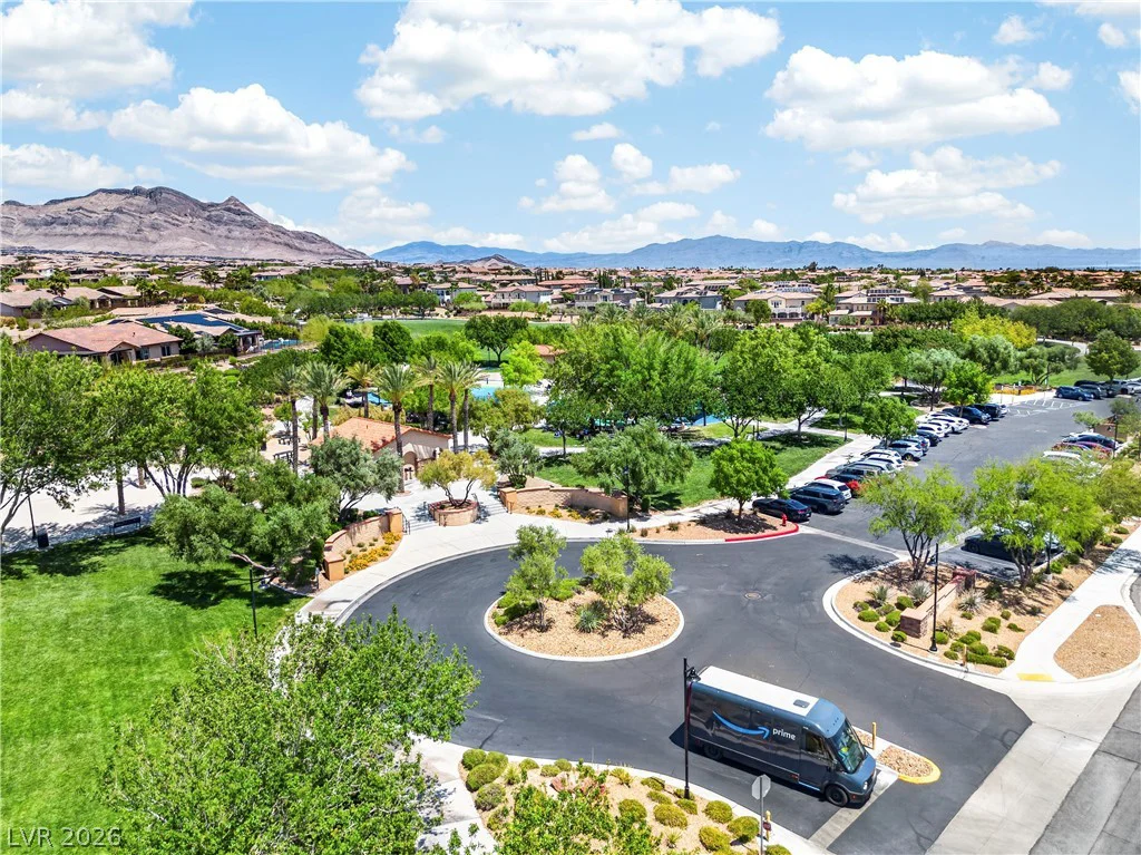 571 Signal Peak, Las Vegas, NV 89138