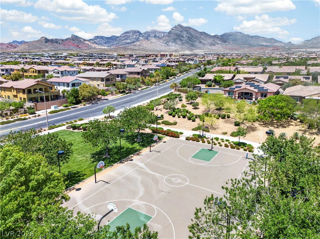 571 Signal Peak, Las Vegas, NV 89138