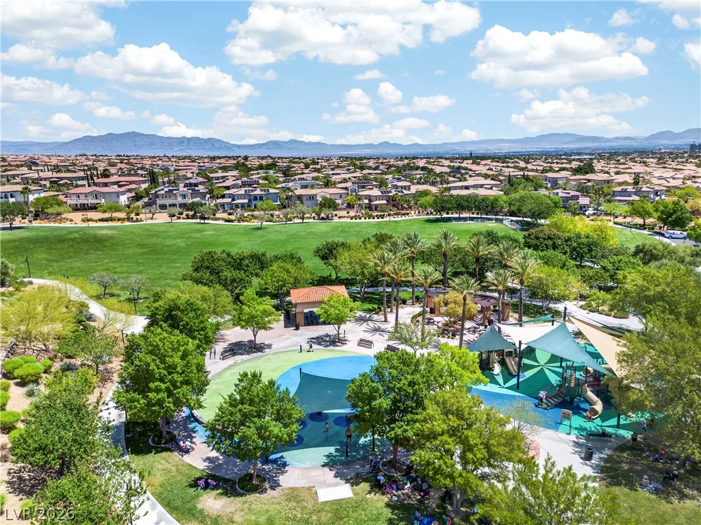 571 Signal Peak, Las Vegas, NV 89138