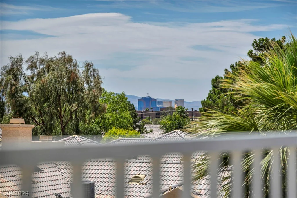 313 Falcon, Las Vegas, NV 89107