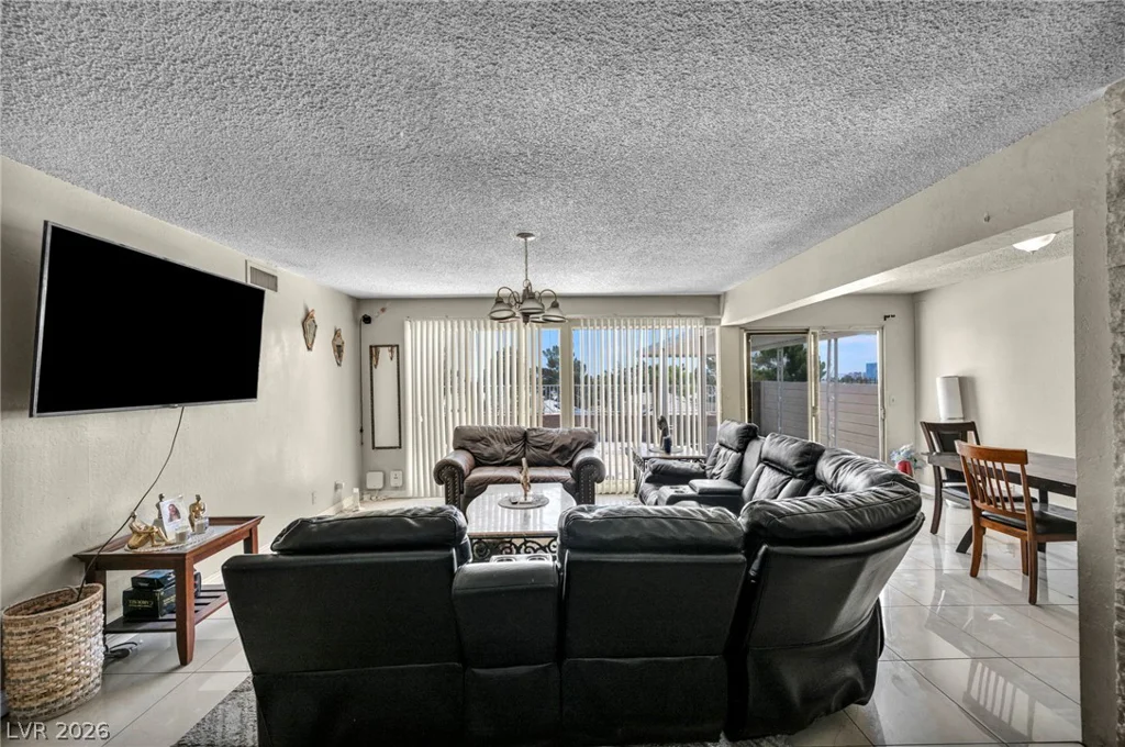 313 Falcon, Las Vegas, NV 89107