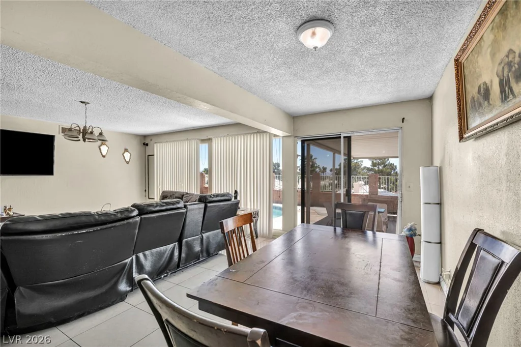 313 Falcon, Las Vegas, NV 89107