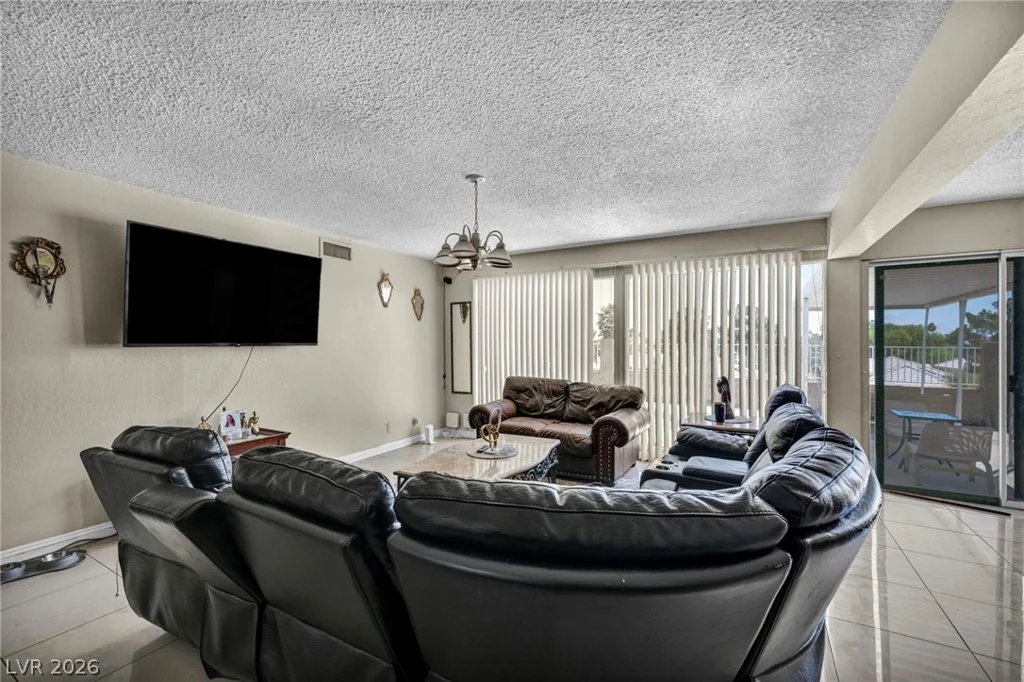 313 Falcon, Las Vegas, NV 89107