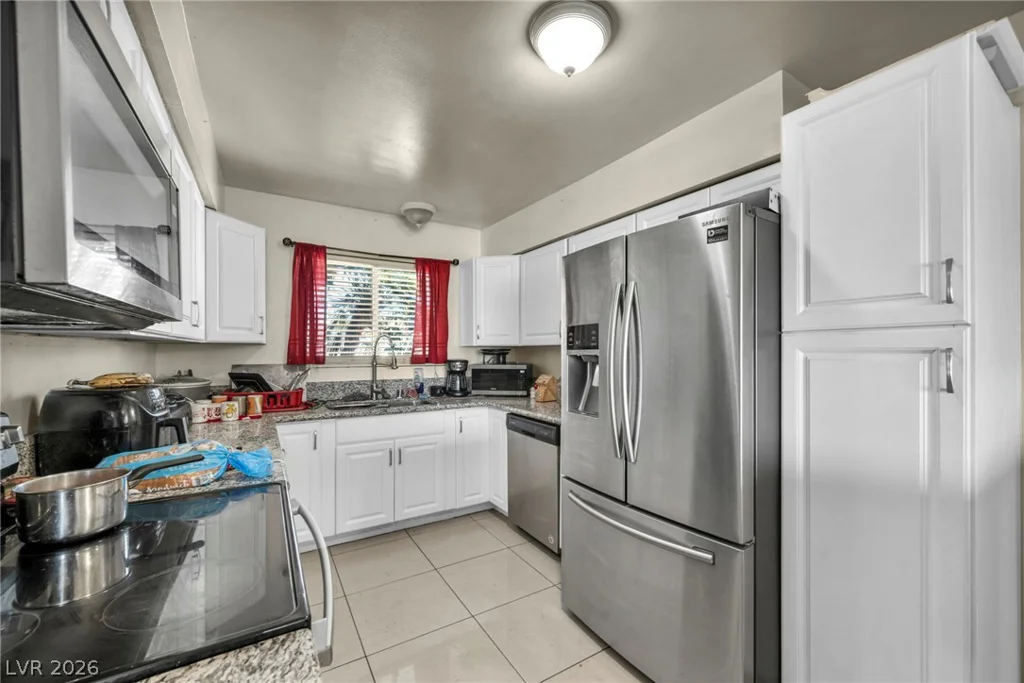 313 Falcon, Las Vegas, NV 89107