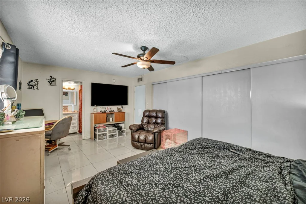 313 Falcon, Las Vegas, NV 89107