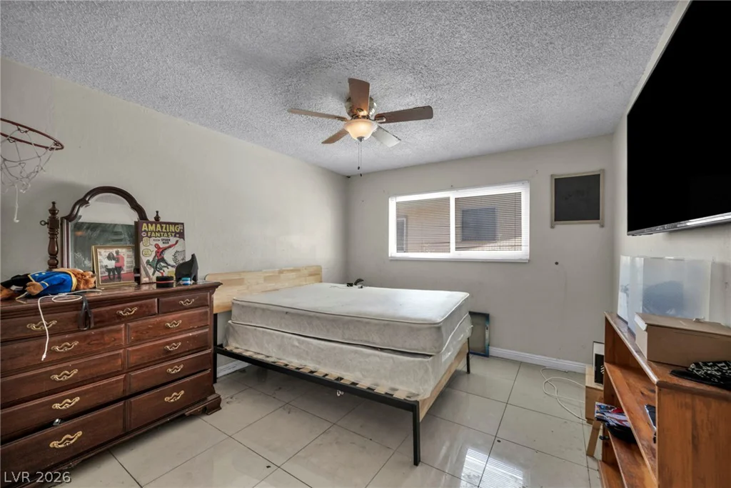 313 Falcon, Las Vegas, NV 89107
