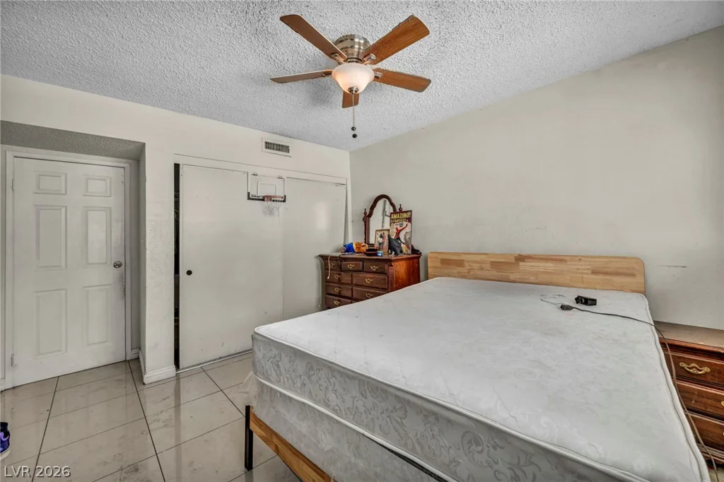 313 Falcon, Las Vegas, NV 89107