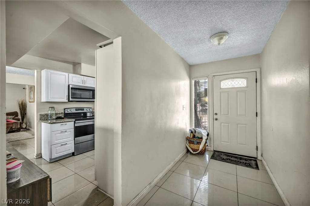 313 Falcon, Las Vegas, NV 89107