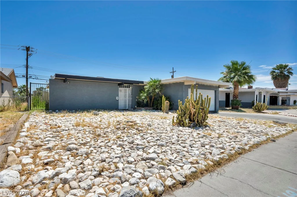 313 Falcon, Las Vegas, NV 89107