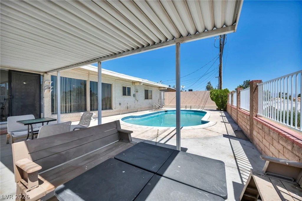 313 Falcon, Las Vegas, NV 89107