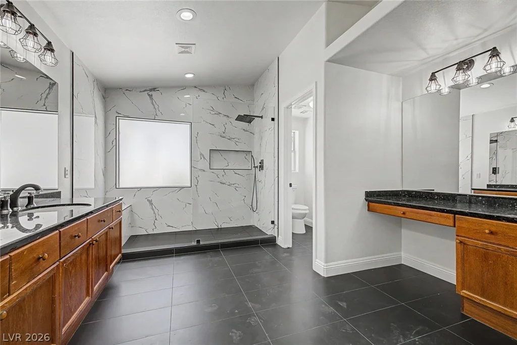6772 Gold Yarrow, Las Vegas, NV 89148