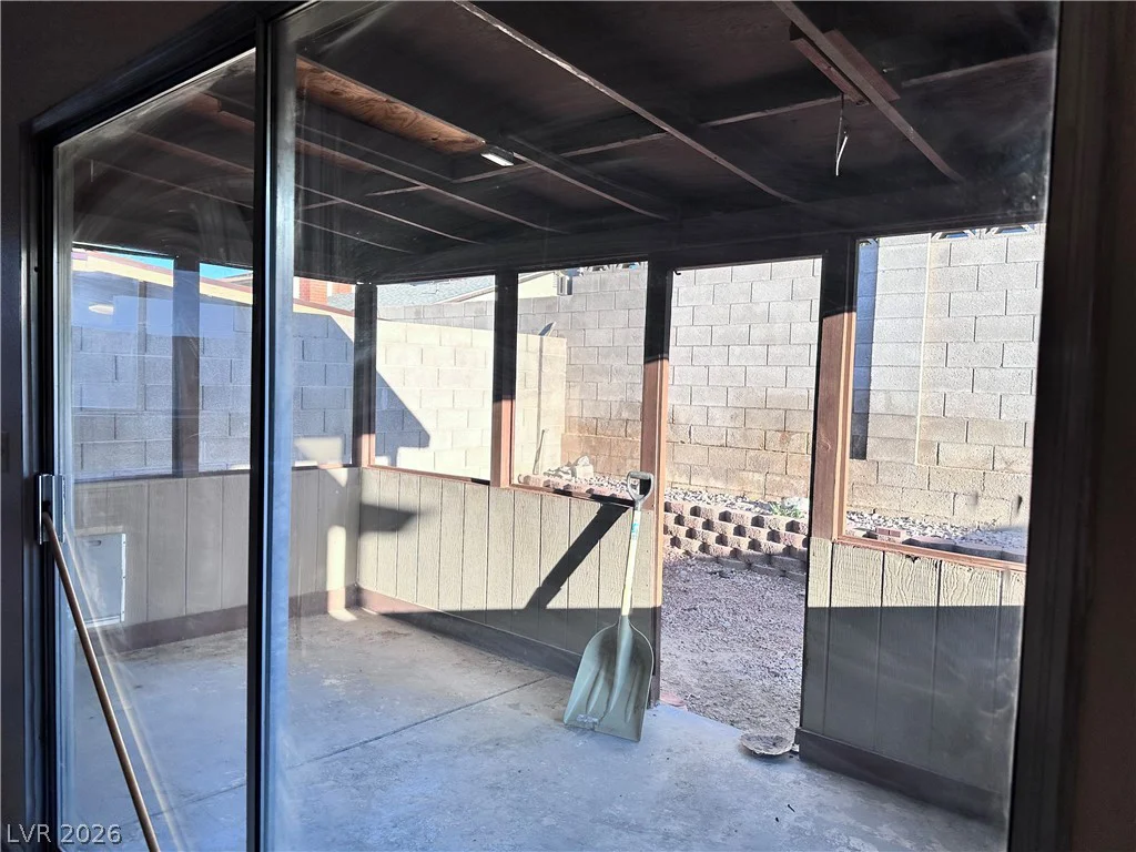 6641 Fredonia, Las Vegas, NV 89108