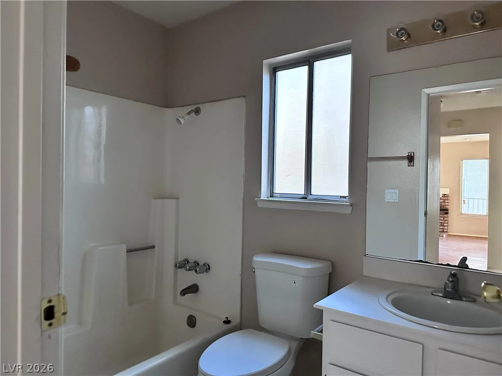 6641 Fredonia, Las Vegas, NV 89108