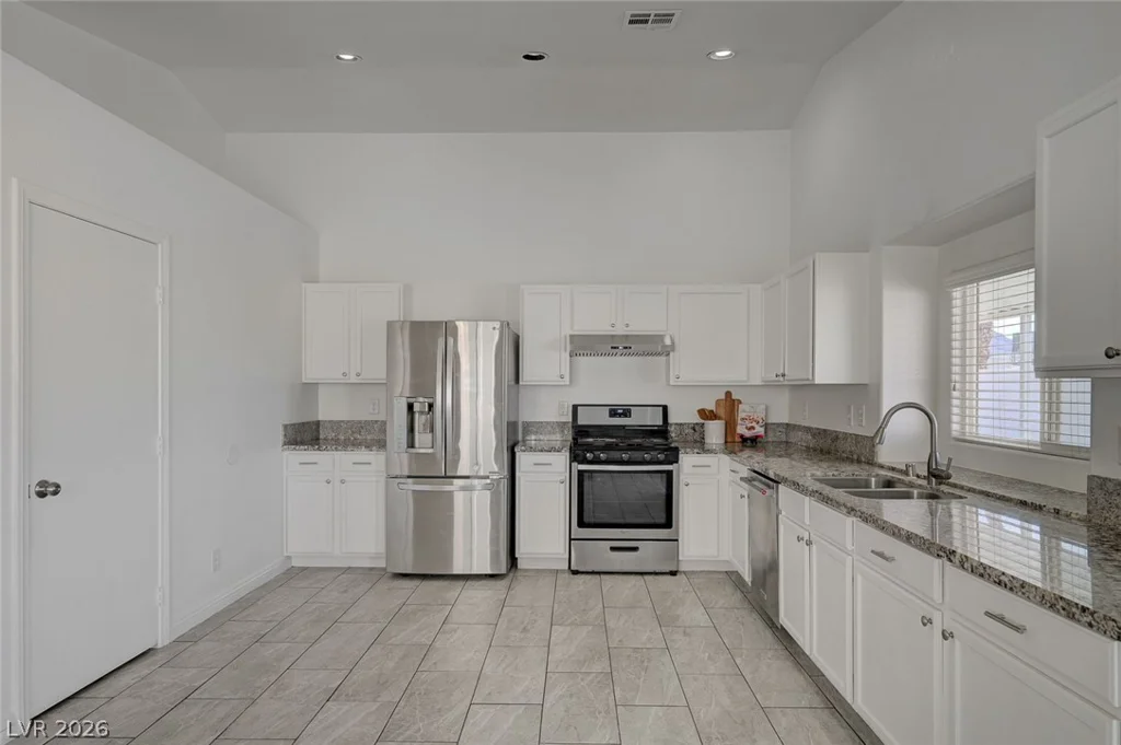 5561 Owens, Las Vegas, NV 89110