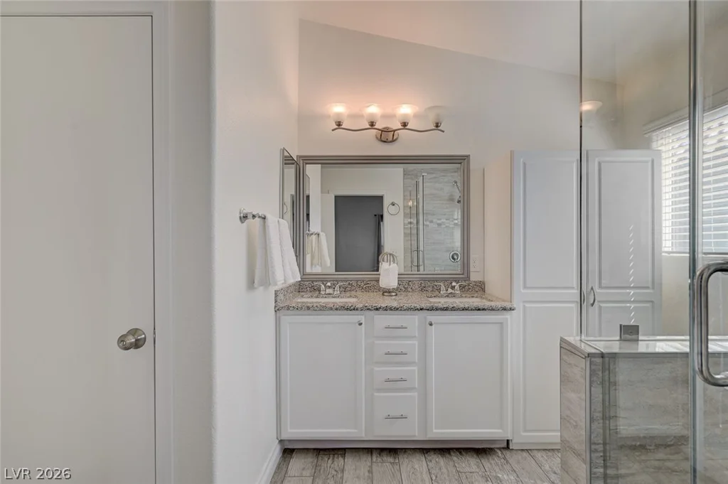 5561 Owens, Las Vegas, NV 89110