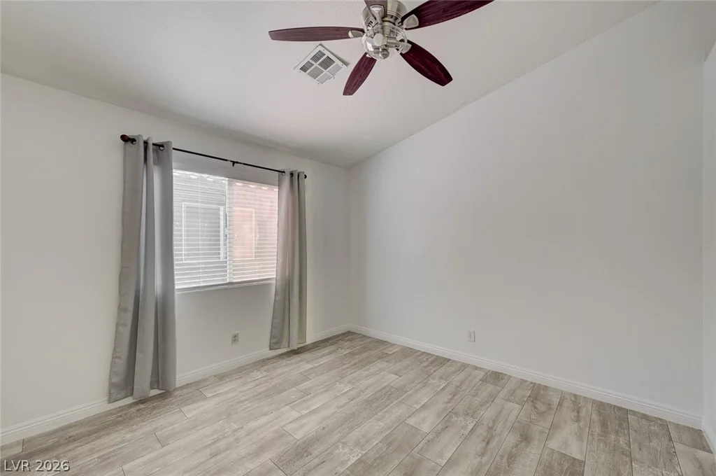 5561 Owens, Las Vegas, NV 89110
