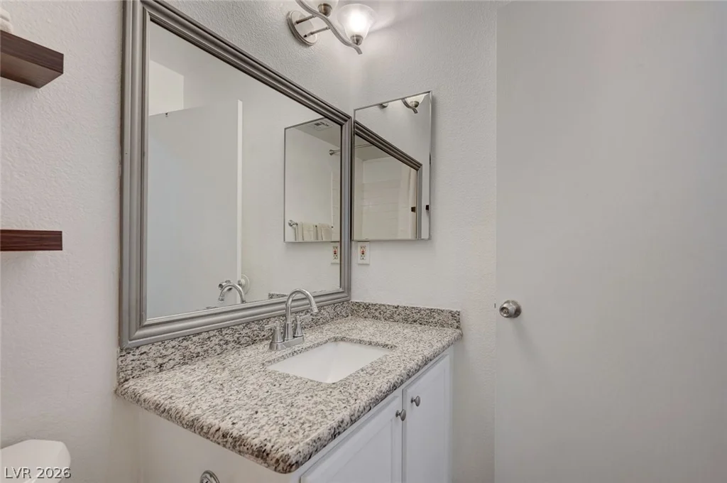 5561 Owens, Las Vegas, NV 89110