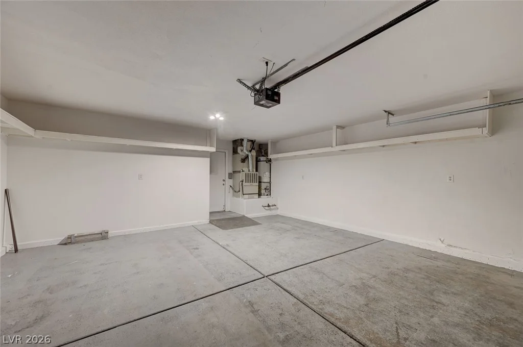 5561 Owens, Las Vegas, NV 89110