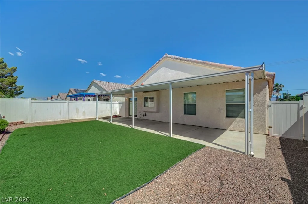 5561 Owens, Las Vegas, NV 89110