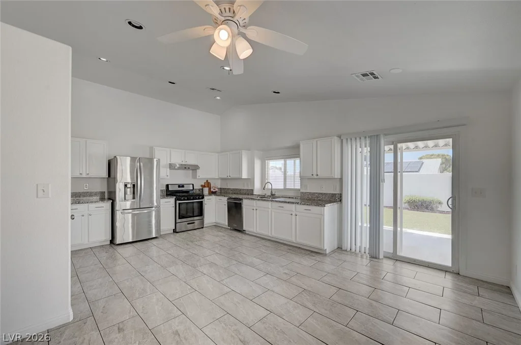 5561 Owens, Las Vegas, NV 89110