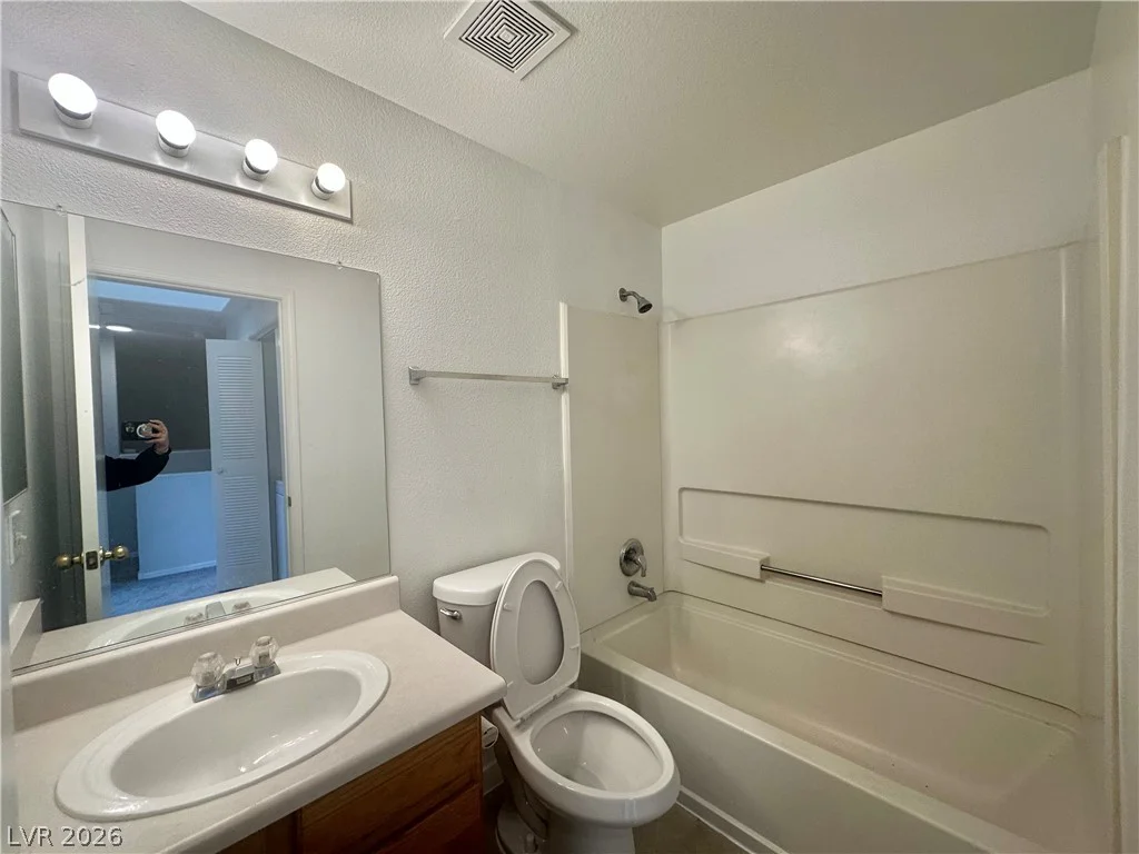 2525 Sierra Bello, Las Vegas, NV 89106