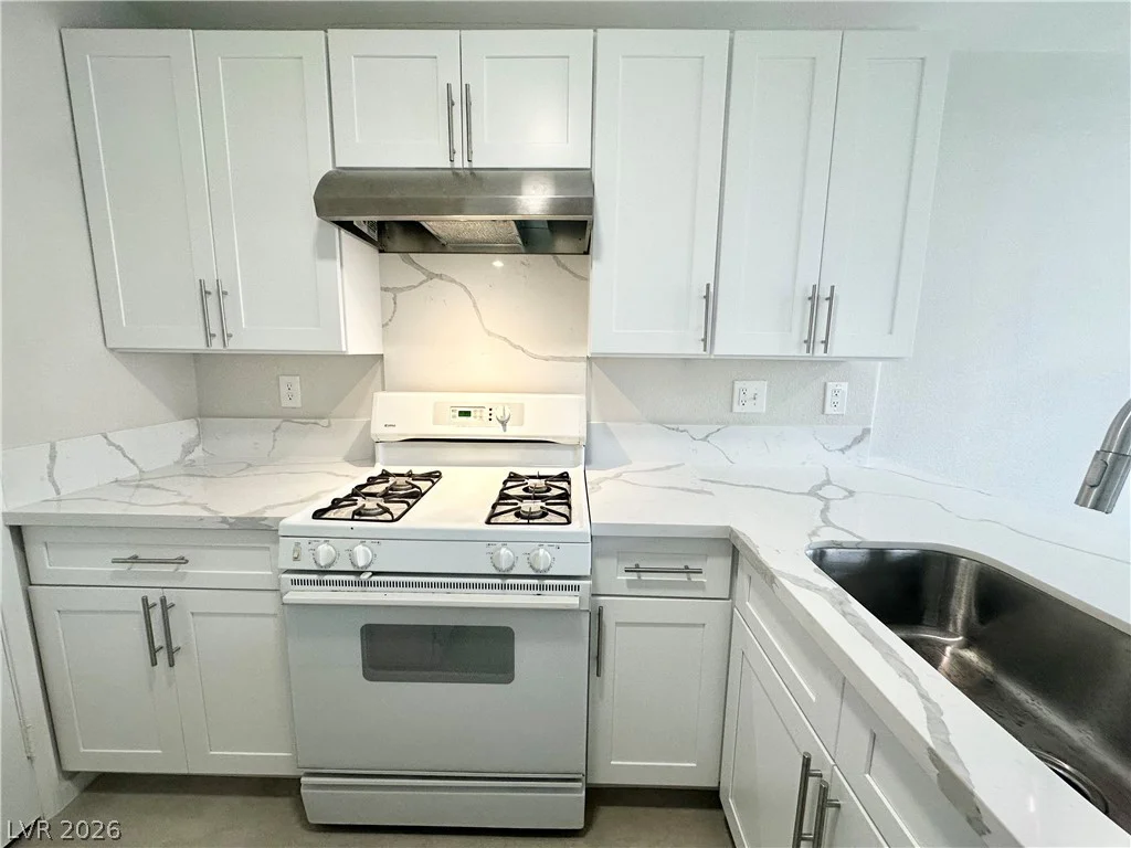 2525 Sierra Bello, Las Vegas, NV 89106