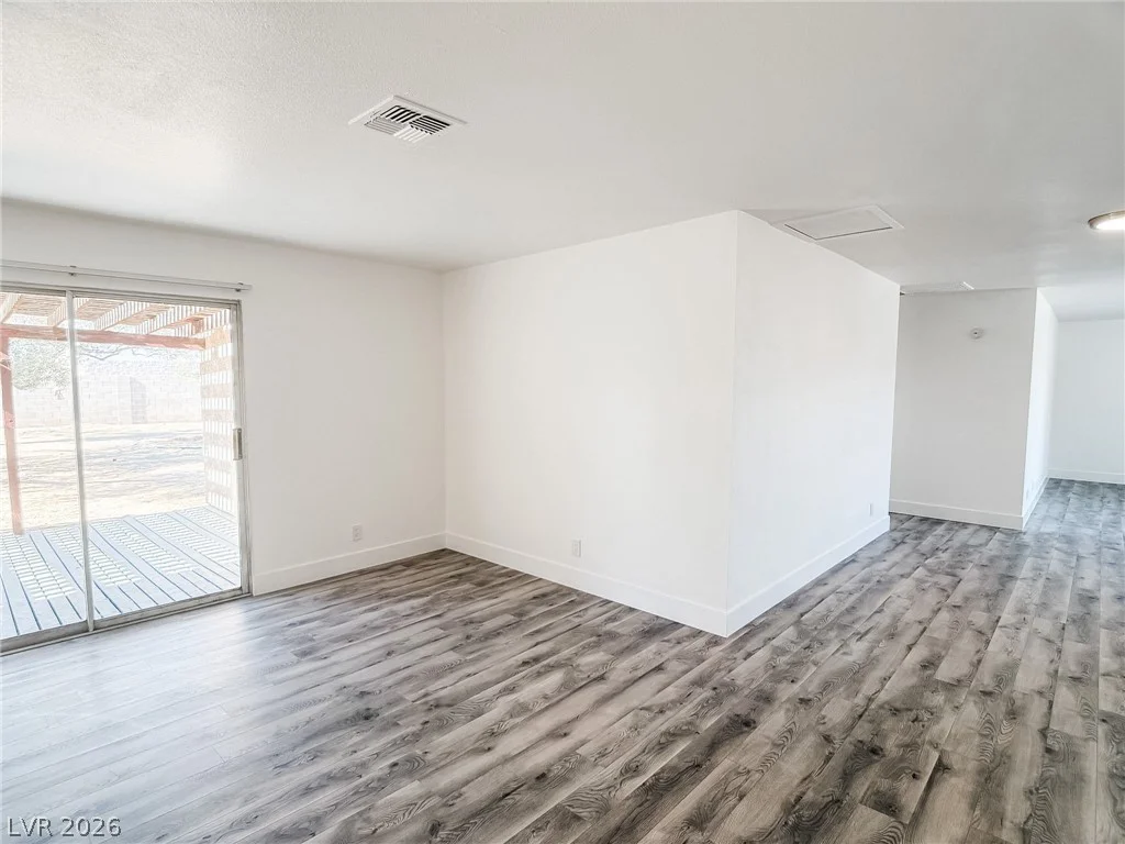 6840 Casa Linda, Las Vegas, NV 89103