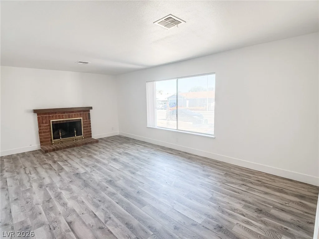 6840 Casa Linda, Las Vegas, NV 89103