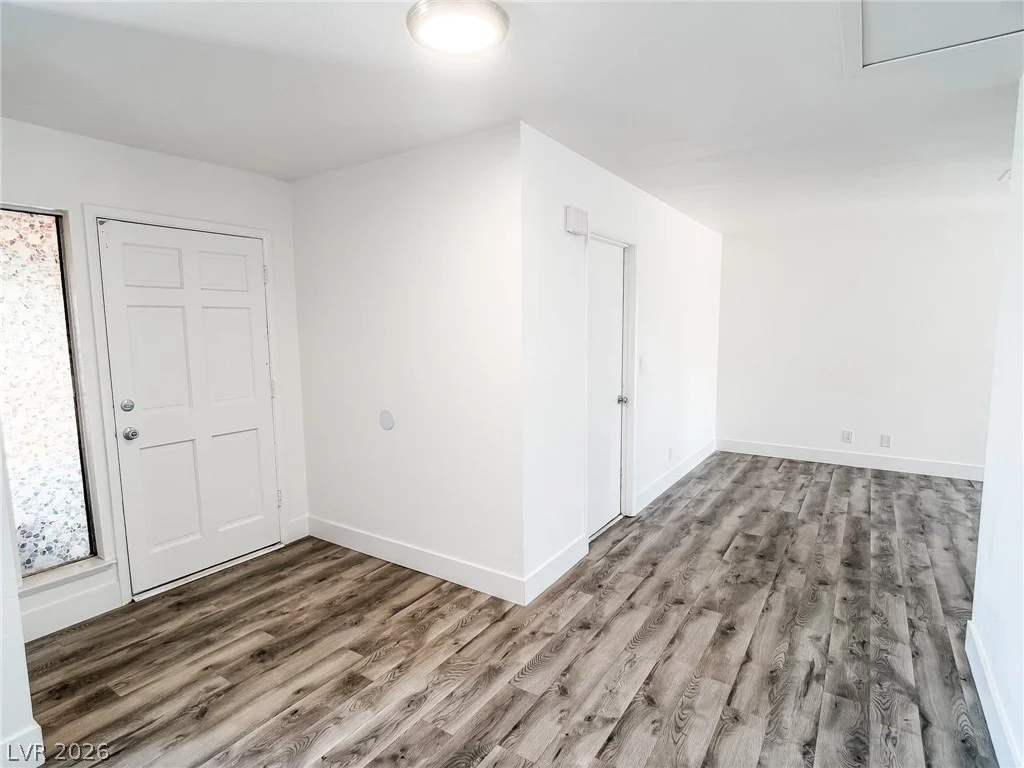 6840 Casa Linda, Las Vegas, NV 89103