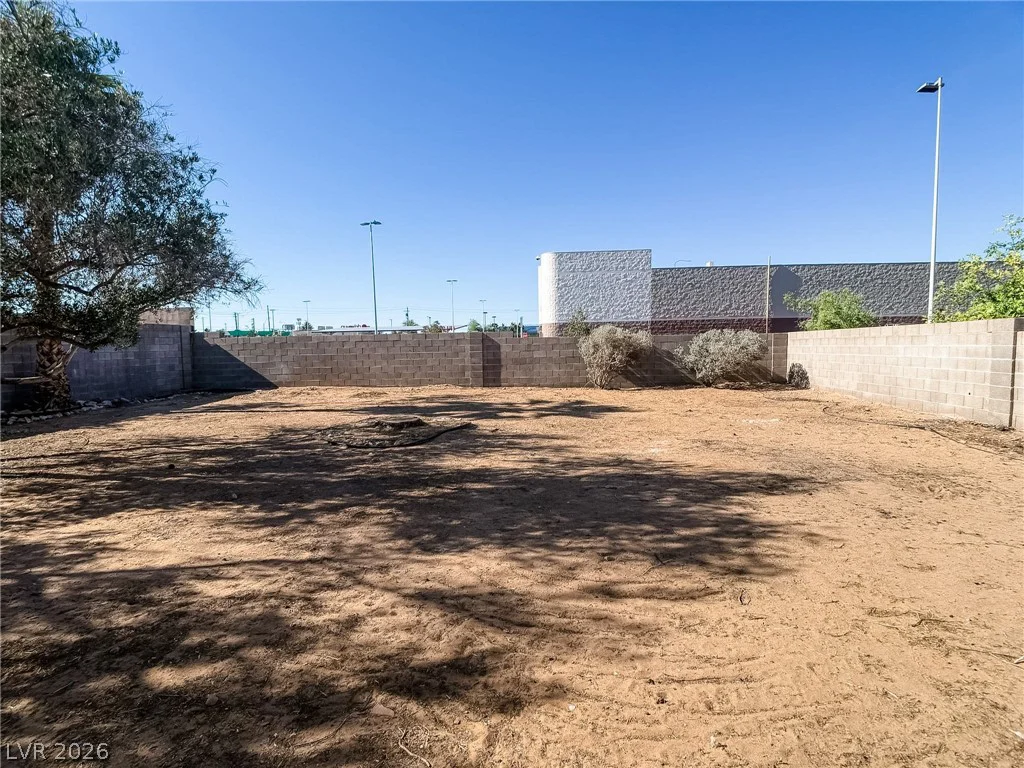 6840 Casa Linda, Las Vegas, NV 89103