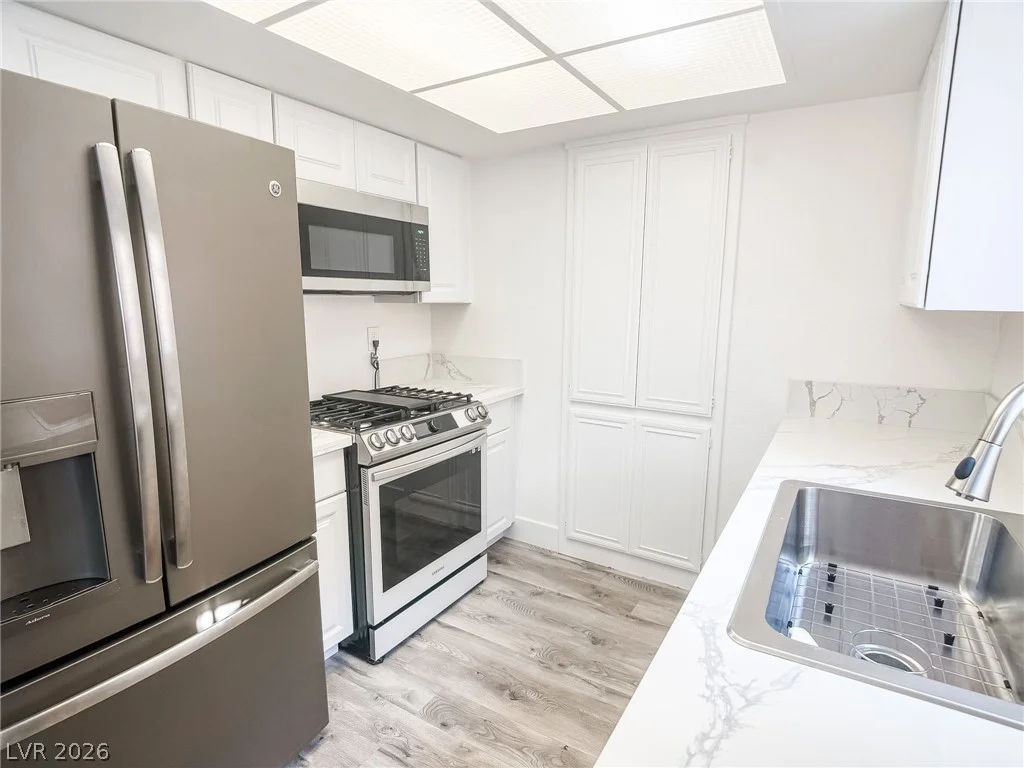 6840 Casa Linda, Las Vegas, NV 89103