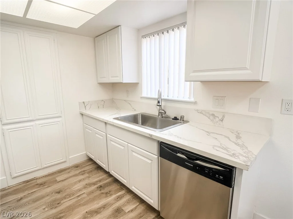 6840 Casa Linda, Las Vegas, NV 89103