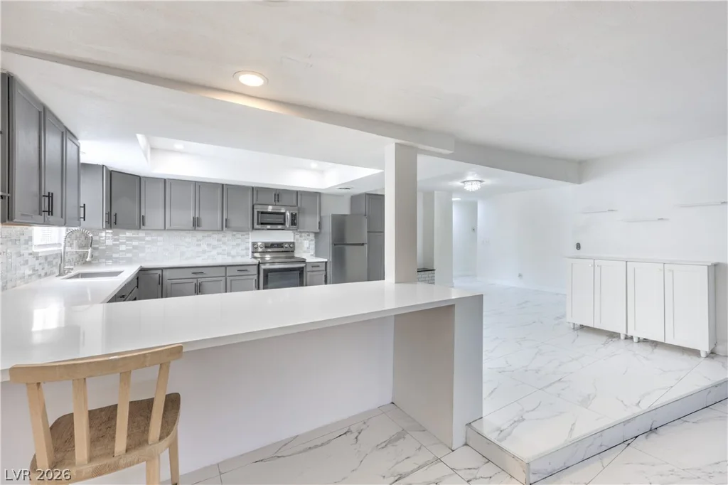 1908 Melinda, Las Vegas, NV 89101