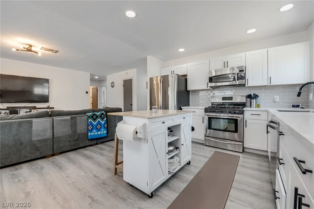 3971 Saguaro, Las Vegas, NV 89110