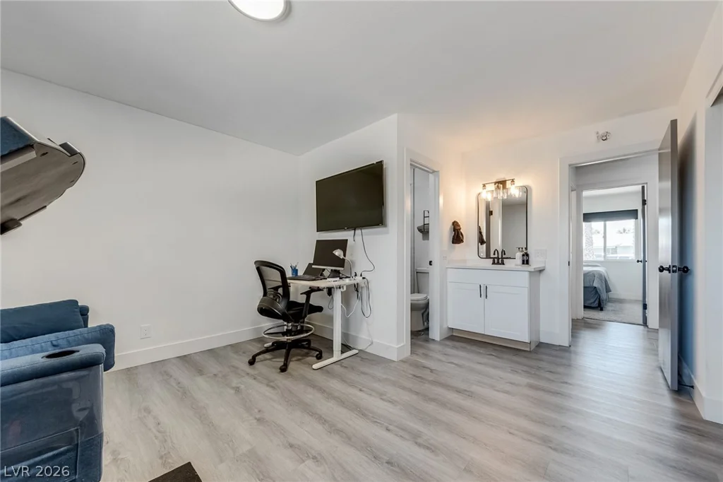 3971 Saguaro, Las Vegas, NV 89110