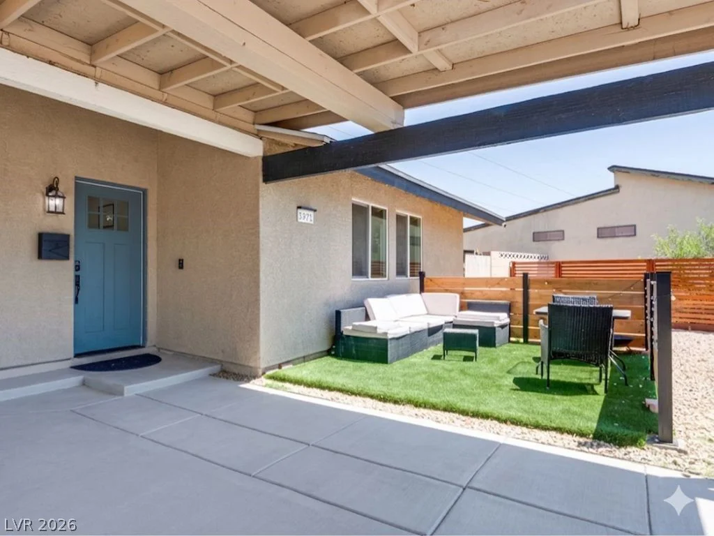 3971 Saguaro, Las Vegas, NV 89110