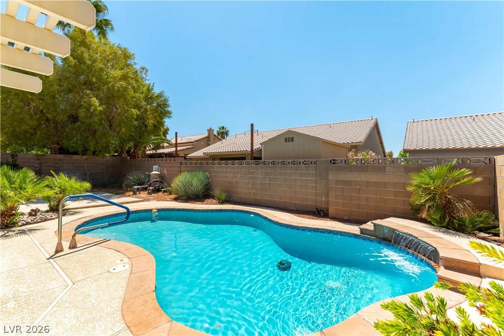 8251 Coyado, Las Vegas, NV 89123