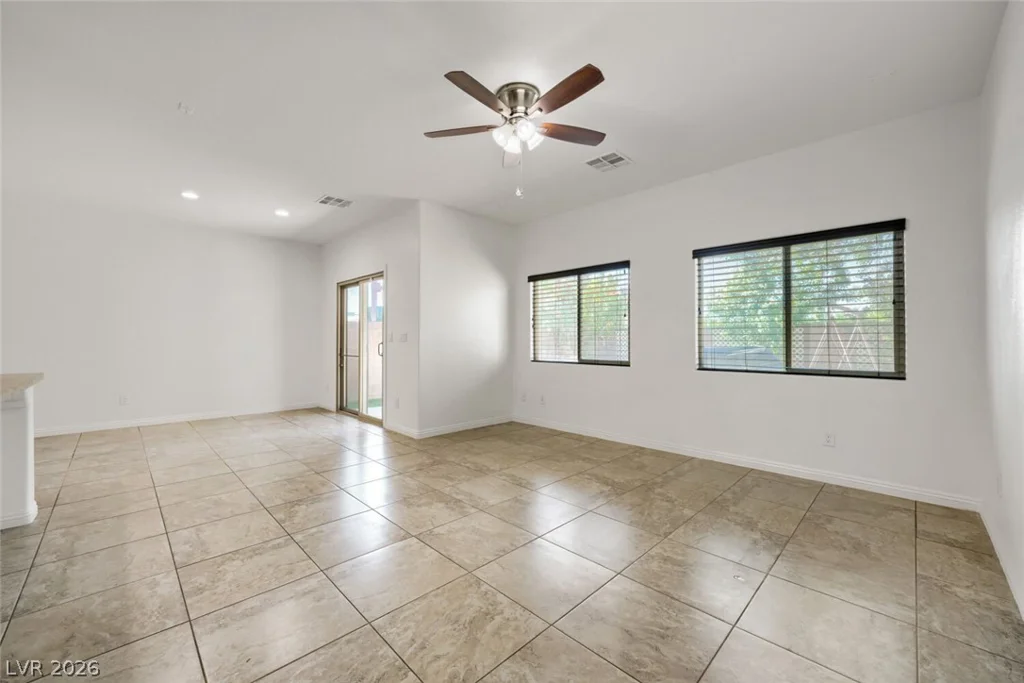 9425 Aggie, Las Vegas, NV 89148