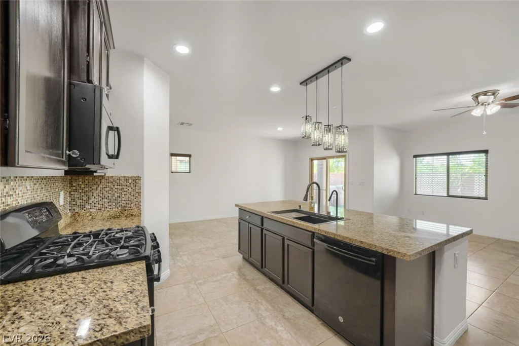 9425 Aggie, Las Vegas, NV 89148