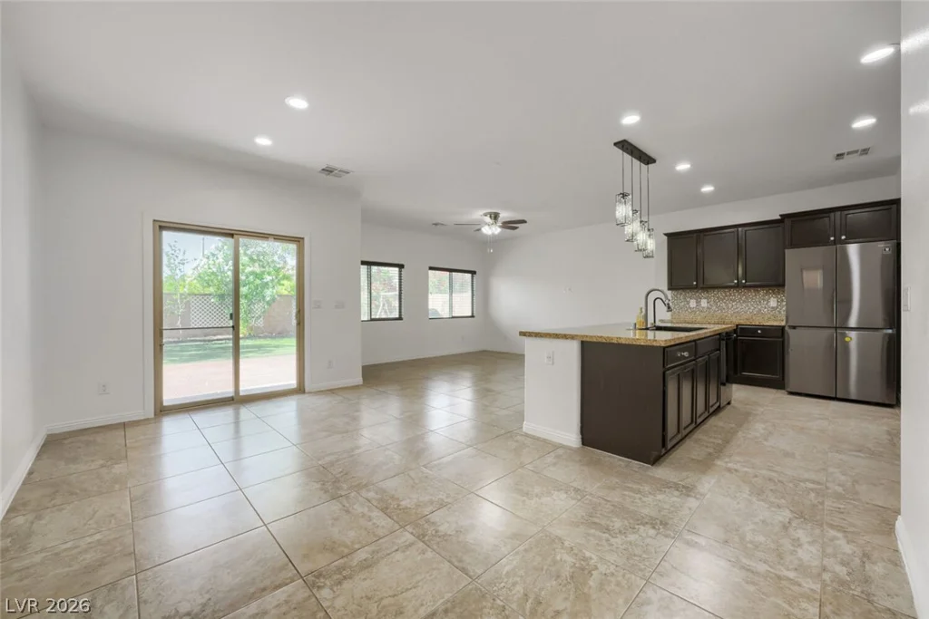 9425 Aggie, Las Vegas, NV 89148