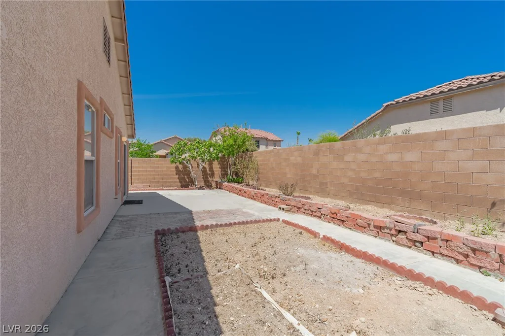 11232 Albergotta, Las Vegas, NV 89141