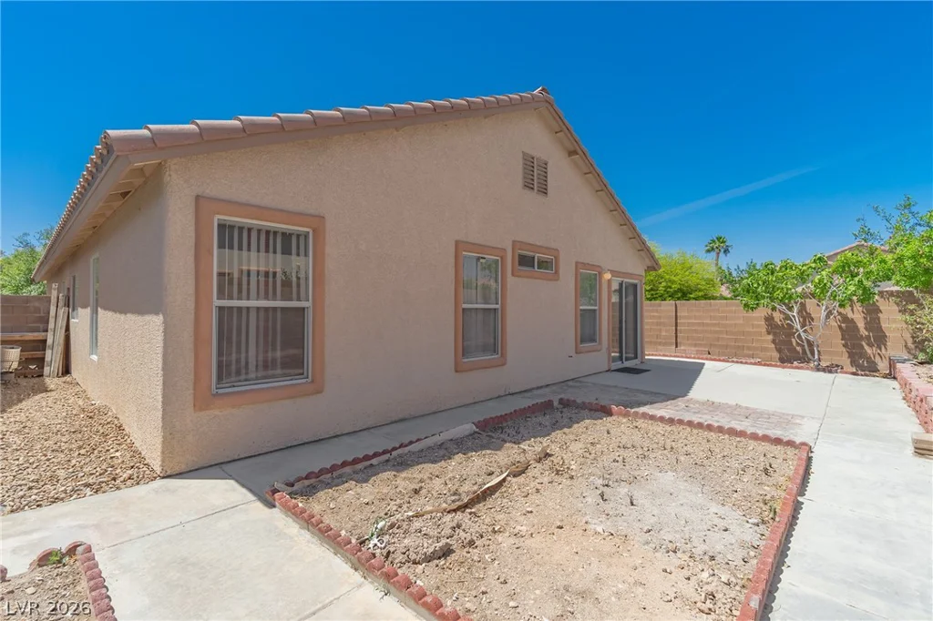 11232 Albergotta, Las Vegas, NV 89141